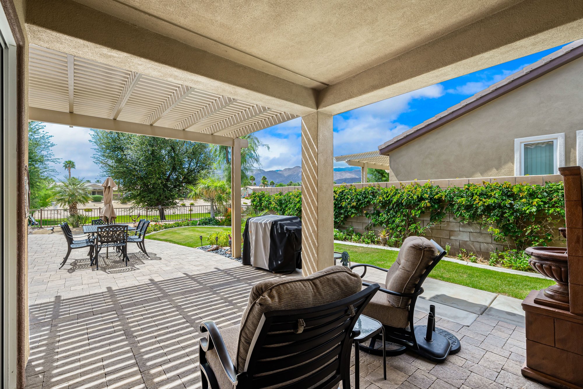  Sunshine, Fairways, Pool, and Mountain Views - 物件實景