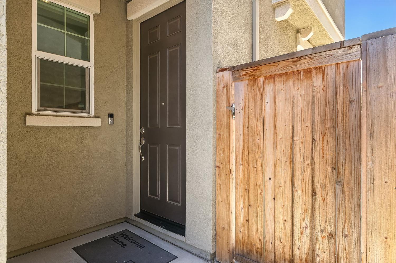 Elk Grove, California, 95758, United States, 4 Bedrooms Bedrooms, ,3 BathroomsBathrooms,Residential,For Sale,1847493