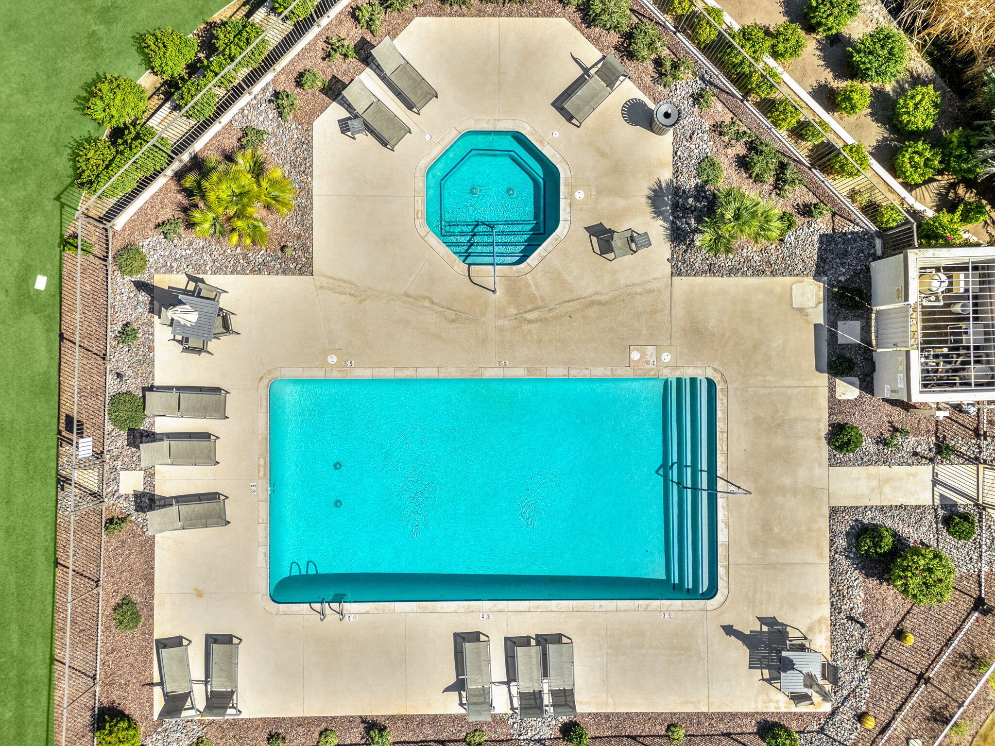 Palm Desert, California, 92211, United States, 2 Bedrooms Bedrooms, ,2 BathroomsBathrooms,Residential,For Sale,1985360