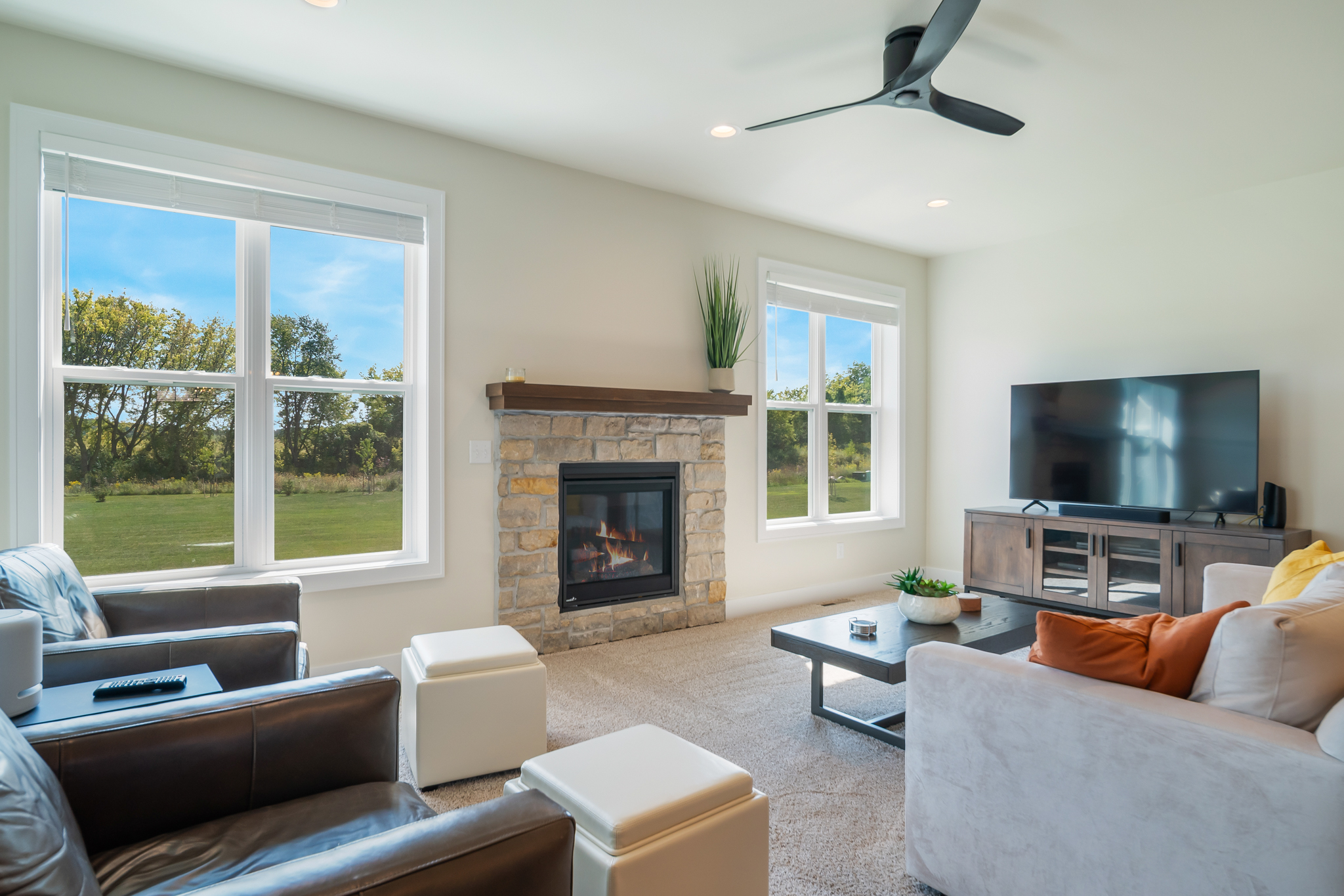 Plymouth, Wisconsin, 53073, United States, 3 Bedrooms Bedrooms, ,3 BathroomsBathrooms,Residential,For Sale,1979423