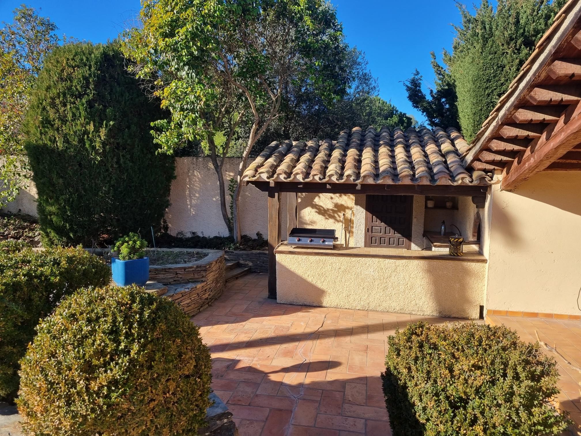  House of over 280m² on 4900m² of grounds with swimming pool, in a peaceful and … - 物件實景
