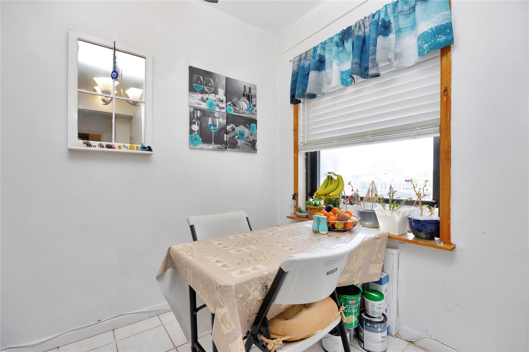 Rego Park, New York, 11374, United States, 3 Bedrooms Bedrooms, ,2 BathroomsBathrooms,Residential,For Sale,1846571