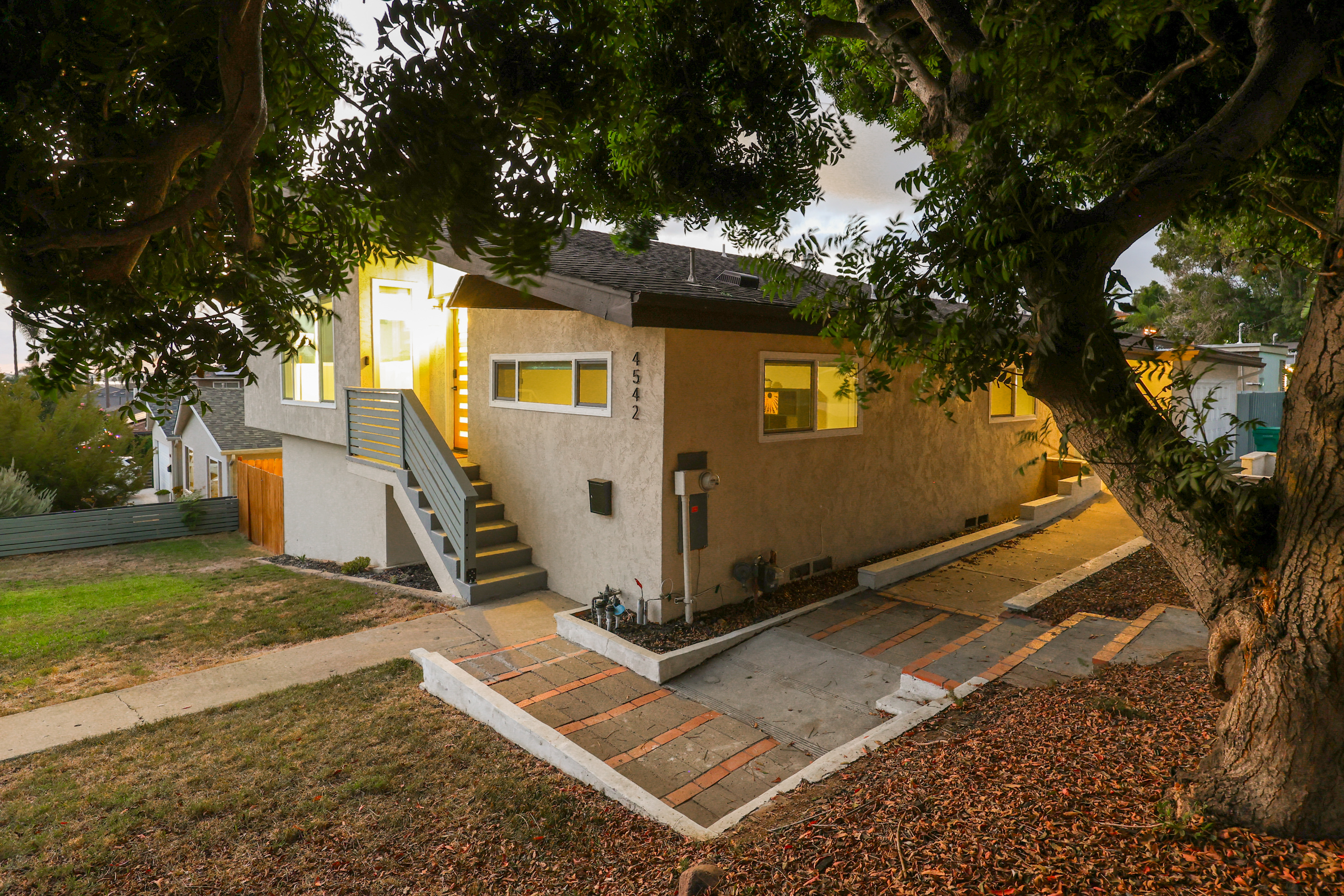  4542 Milton Street, San Diego, CA 92110 - 物件實景