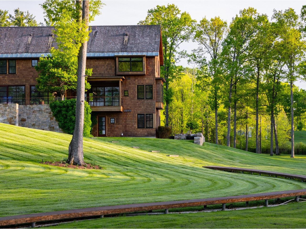 Shelburne, Vermont, 05482, United States, 4 Bedrooms Bedrooms, ,5 BathroomsBathrooms,Residential,For Sale,1857378