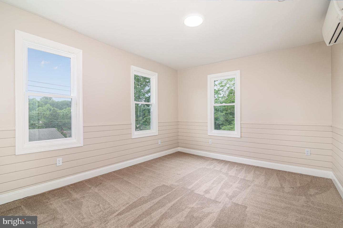 Harrisburg, Pennsylvania, 17112, United States, 5 Bedrooms Bedrooms, ,3 BathroomsBathrooms,Residential,For Sale,1890402