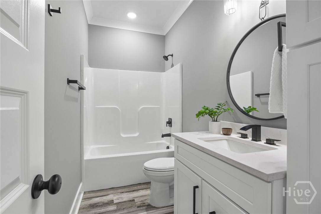 Savannah, Georgia, 31401, United States, 4 Bedrooms Bedrooms, ,3 BathroomsBathrooms,Residential,For Sale,1898819