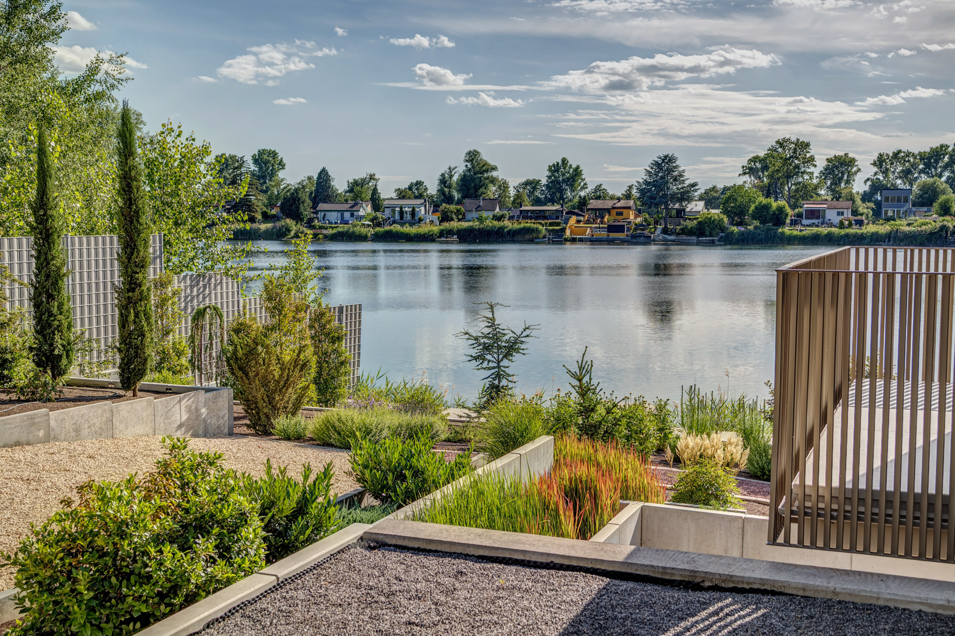  Exclusive two-home estate with direct lake access and spacious grounds - 物件實景
