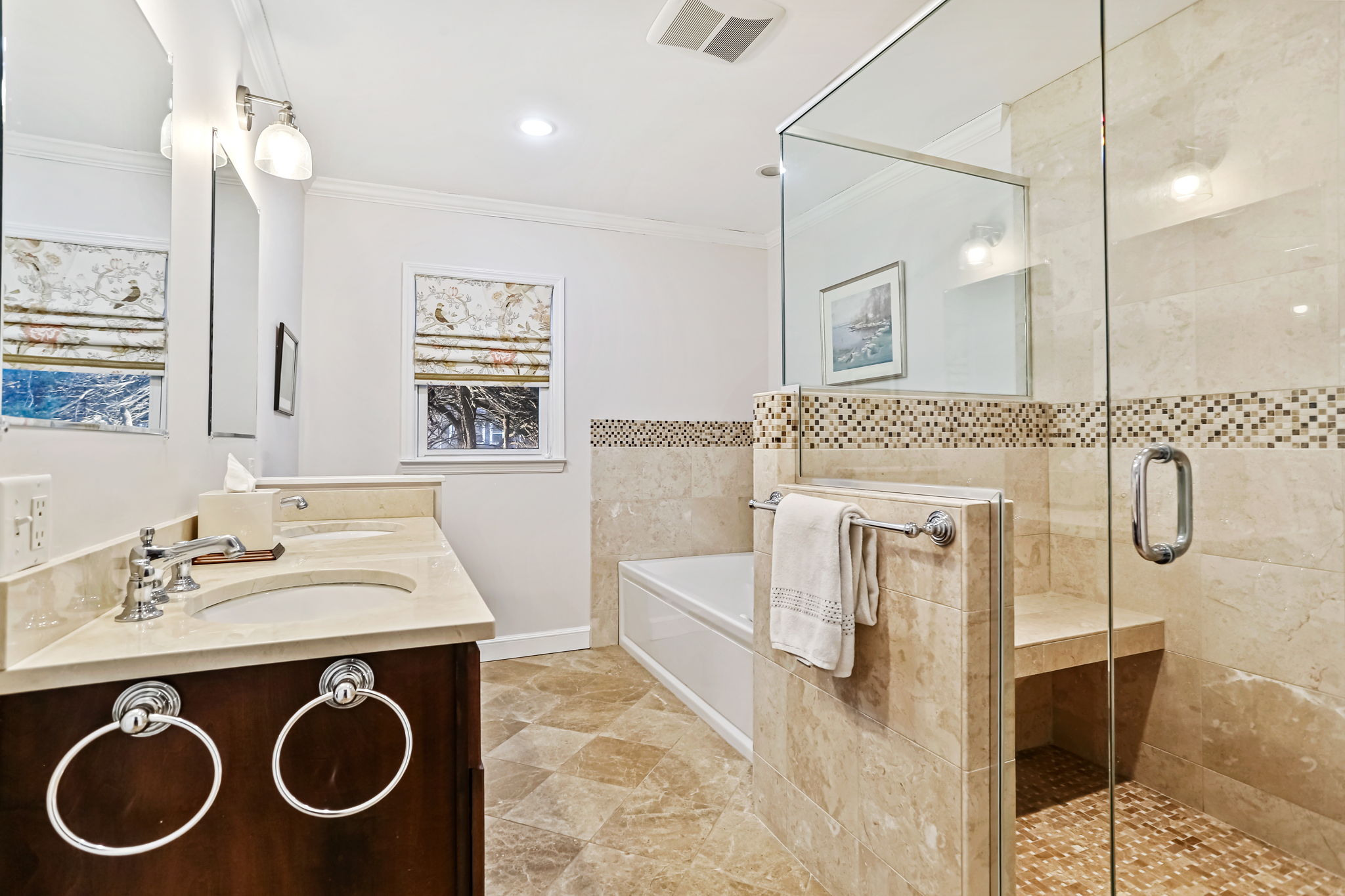  Beautifully Maintained 4BR Gem in Desirable Stratfield - 物件實景