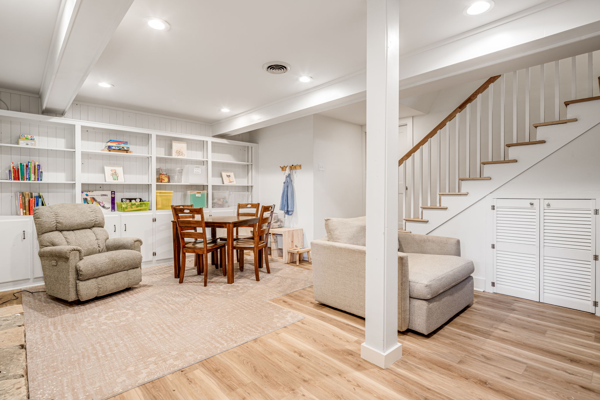 Asheville, North Carolina, 28803, United States, 4 Bedrooms Bedrooms, ,4 BathroomsBathrooms,Residential,For Sale,1825860