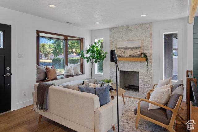 Holladay, Utah, 84121, United States, 4 Bedrooms Bedrooms, ,3 BathroomsBathrooms,Residential,For Sale,1984461