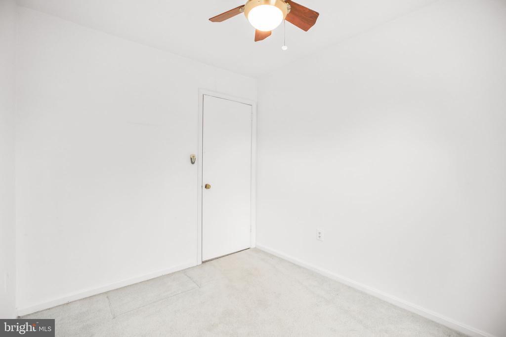 Springfield, Virginia, 22153, United States, 4 Bedrooms Bedrooms, ,4 BathroomsBathrooms,Residential,For Sale,1992836