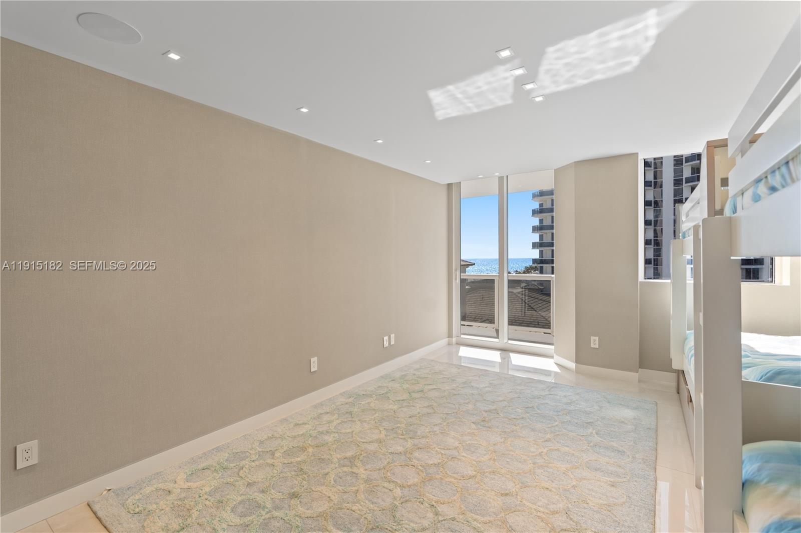 Miami Beach, Florida, 33140, United States, 5 Bedrooms Bedrooms, ,5 BathroomsBathrooms,Residential,For Sale,1997515