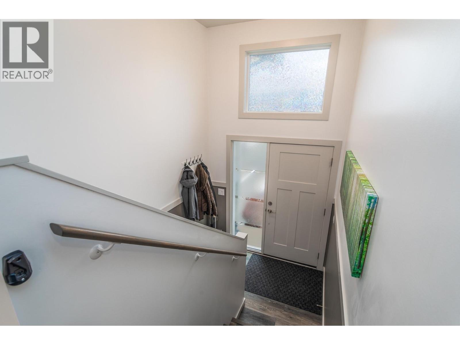 KELOWNA, British Columbia, V1X 2H2, CA, 3 Bedrooms Bedrooms, ,3 BathroomsBathrooms,Residential,For Sale,1948165