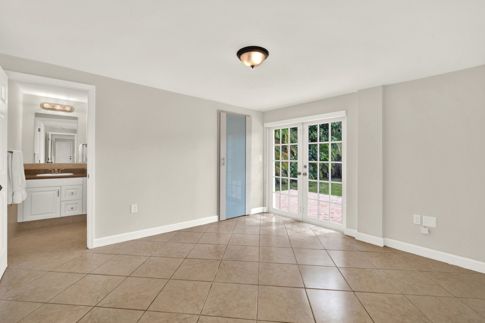 Palmetto Bay, Florida, 33157, United States, 4 Bedrooms Bedrooms, ,3 BathroomsBathrooms,Residential,For Sale,1860660