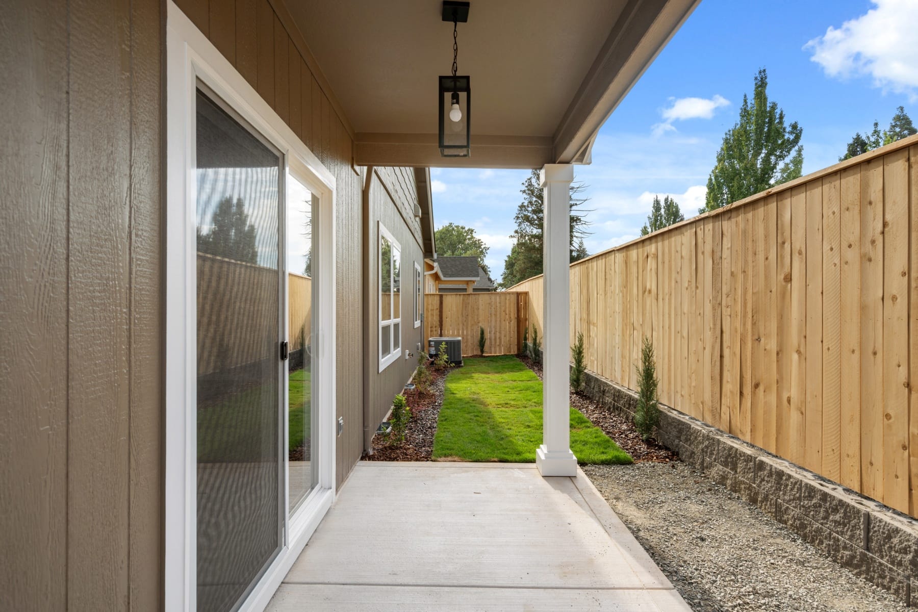  2217 Piazza Drive Medford, OR 97501 - 物件實景