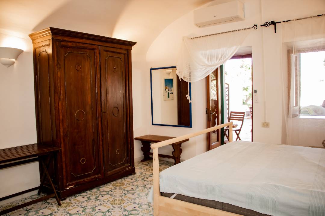 Ponza, Latina, 04027, IT, 7 Bedrooms Bedrooms, ,5 BathroomsBathrooms,Residential,For Sale,1761786