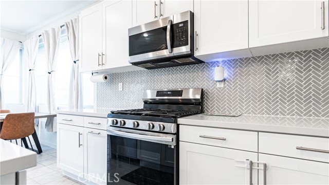 Ontario, California, 91761, United States, 2 Bedrooms Bedrooms, ,2 BathroomsBathrooms,Residential,For Sale,1993844