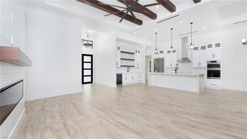 Naples, Florida, 34117, United States, 6 Bedrooms Bedrooms, ,5 BathroomsBathrooms,Residential,For Sale,1940433