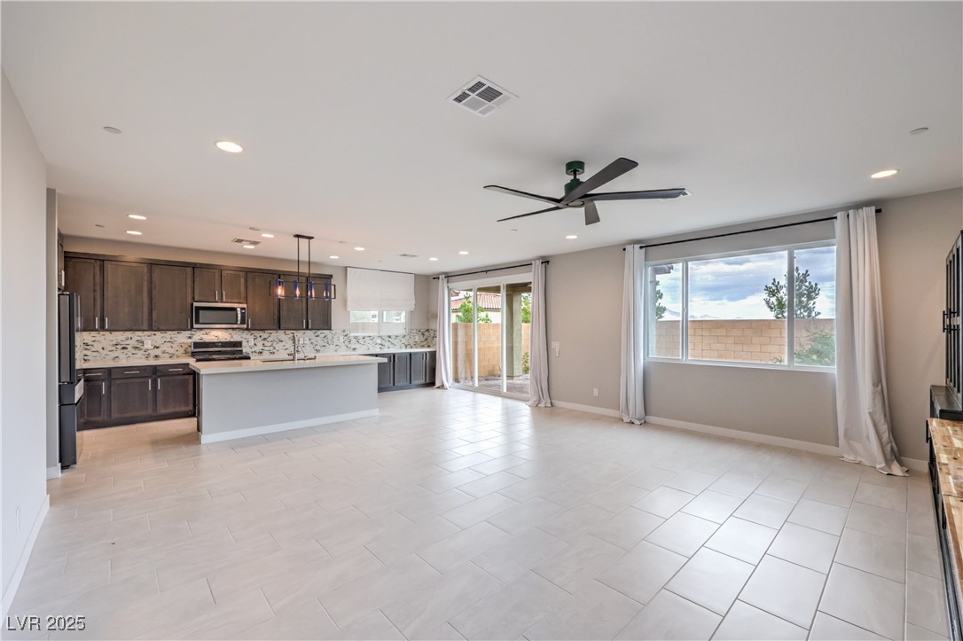 Las Vegas, Nevada, 89166, United States, 3 Bedrooms Bedrooms, ,3 BathroomsBathrooms,Residential,For Sale,1966892