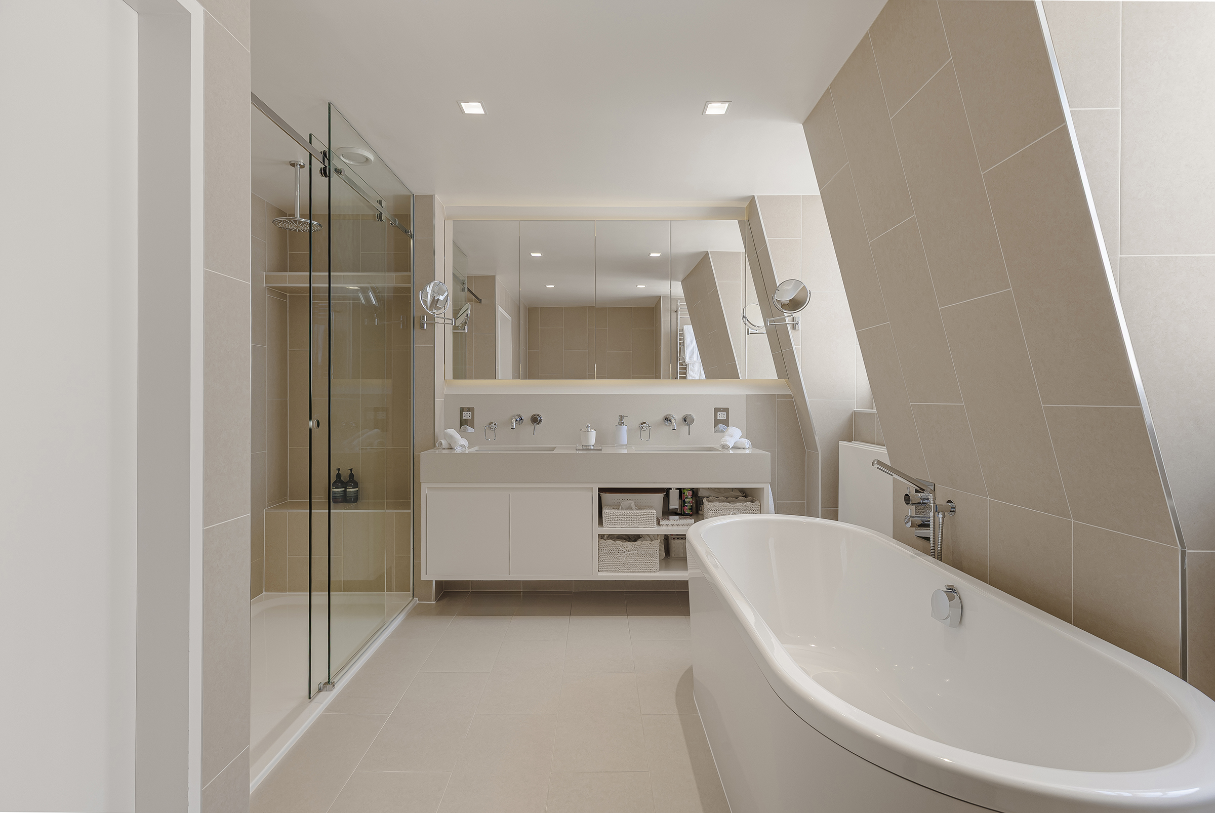  A Duplex Penthouse Overlooking Connaught Square - 物件實景