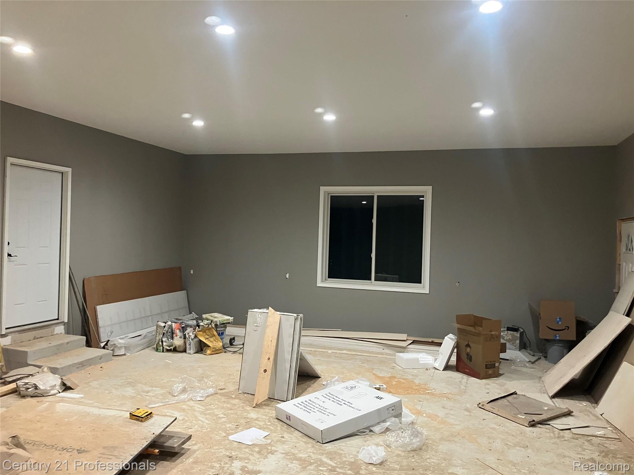 Allenton, Michigan, 48002, United States, 4 Bedrooms Bedrooms, ,3 BathroomsBathrooms,Residential,For Sale,1980291