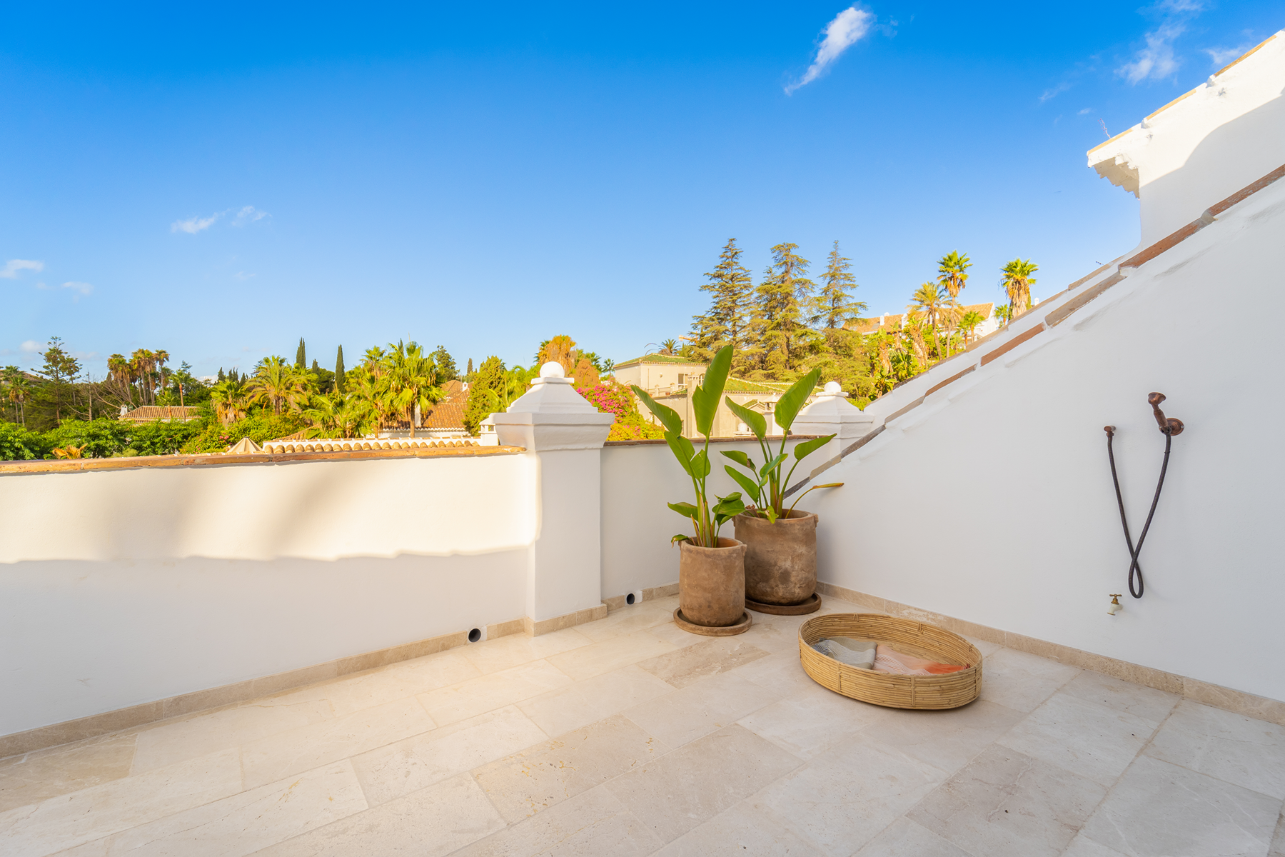  Artisan Masterpiece in an Exclusive Golden Mile Community - 物件實景