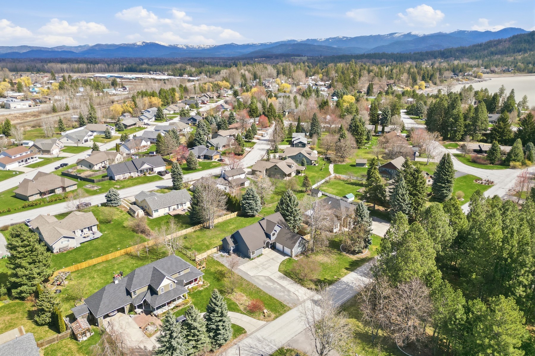  611 Ponder Point Dr - 物件實景