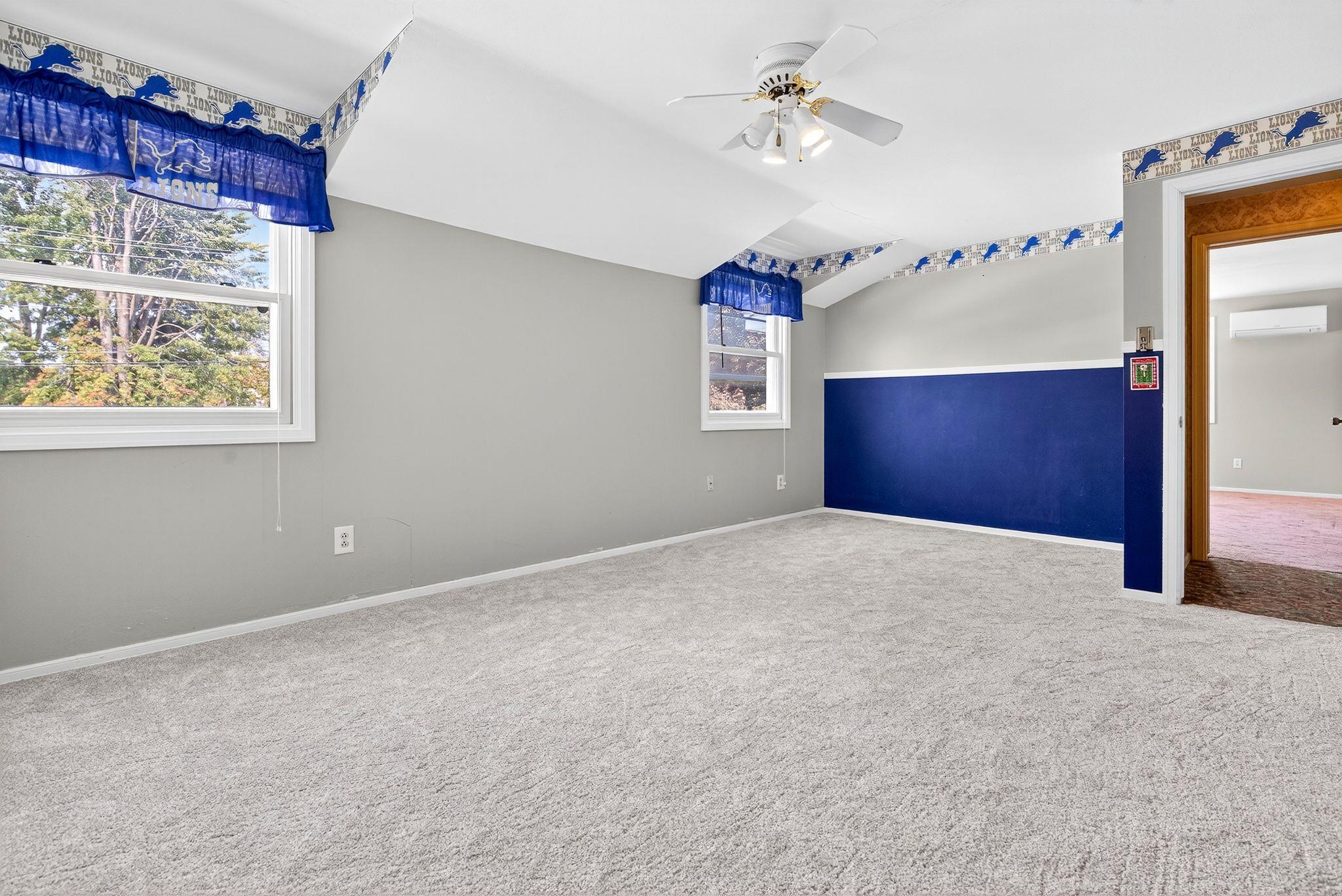 Hortonville, Wisconsin, 54944-9435, United States, 5 Bedrooms Bedrooms, ,4 BathroomsBathrooms,Residential,For Sale,1977478