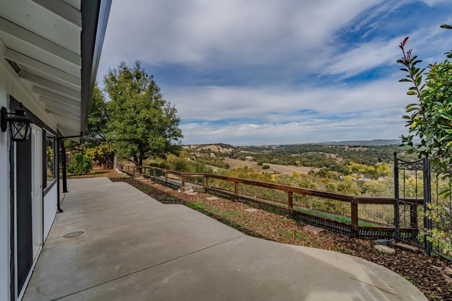 Jackson, California, 95642, United States, 3 Bedrooms Bedrooms, ,2 BathroomsBathrooms,Residential,For Sale,1992385