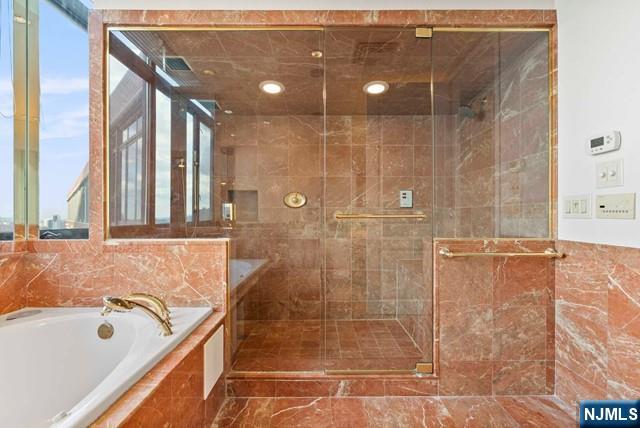 Cliffside Park, New Jersey, 07010, United States, 3 Bedrooms Bedrooms, ,4 BathroomsBathrooms,Residential,For Sale,1885354