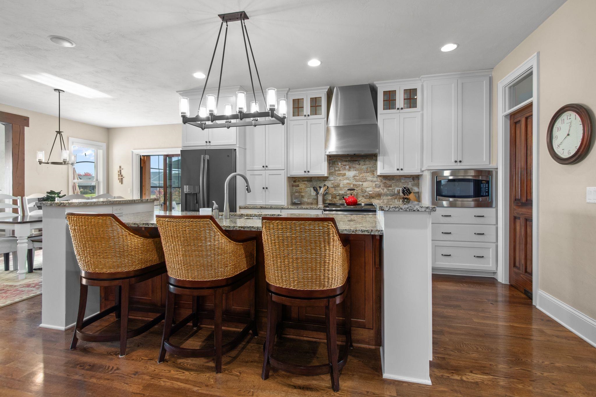 APPLETON, Wisconsin, 54913, United States, 3 Bedrooms Bedrooms, ,3 BathroomsBathrooms,Residential,For Sale,1987734