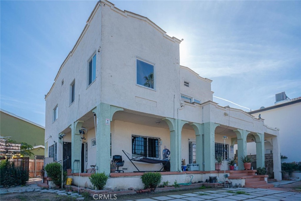 Los Angeles, California, 90061, United States, ,Residential,For Sale,1855356