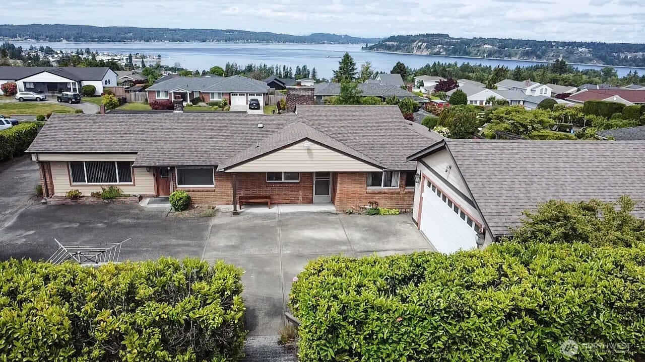 Tacoma, Washington, 98465, United States, 3 Bedrooms Bedrooms, ,2 BathroomsBathrooms,Residential,For Sale,1829131