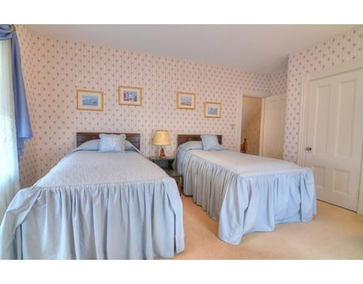 Quincy, Massachusetts, 02169, United States, 4 Bedrooms Bedrooms, ,2 BathroomsBathrooms,Residential,For Sale,1942556