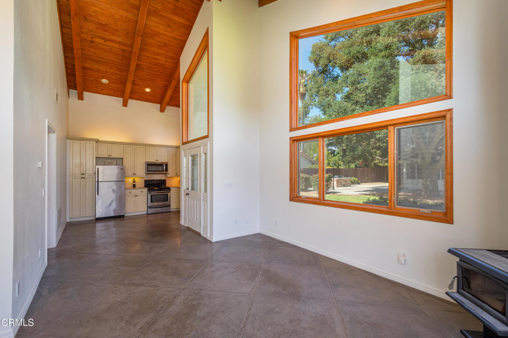 Somis, California, 93066, United States, 7 Bedrooms Bedrooms, ,1 BathroomBathrooms,Residential,For Sale,2049241