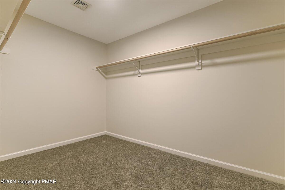 Stroudsburg, Pennsylvania, 18360, United States, 4 Bedrooms Bedrooms, ,3 BathroomsBathrooms,Residential,For Sale,1858014