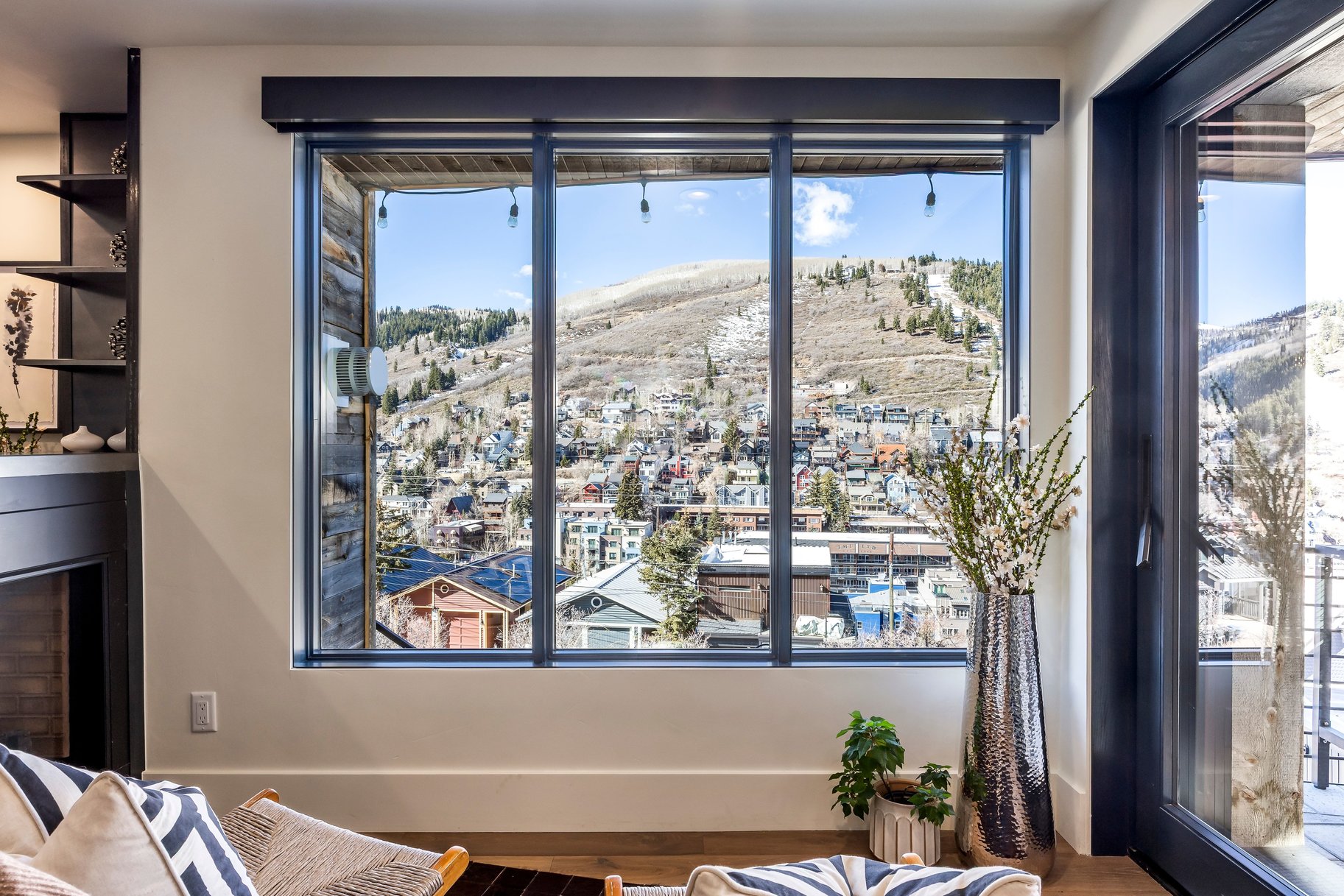  Mountain Modern Masterpiece with Sweeping Old Town and Ski Area Views - 物件實景