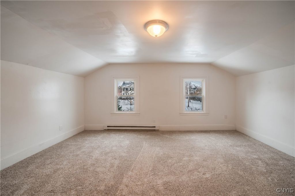 Pompey, New York, 13084, United States, 5 Bedrooms Bedrooms, ,2 BathroomsBathrooms,Residential,For Sale,1993406