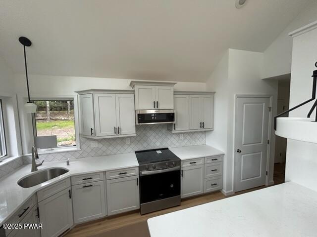 Shohola, Pennsylvania, 18458, United States, 3 Bedrooms Bedrooms, ,3 BathroomsBathrooms,Residential,For Sale,1978726