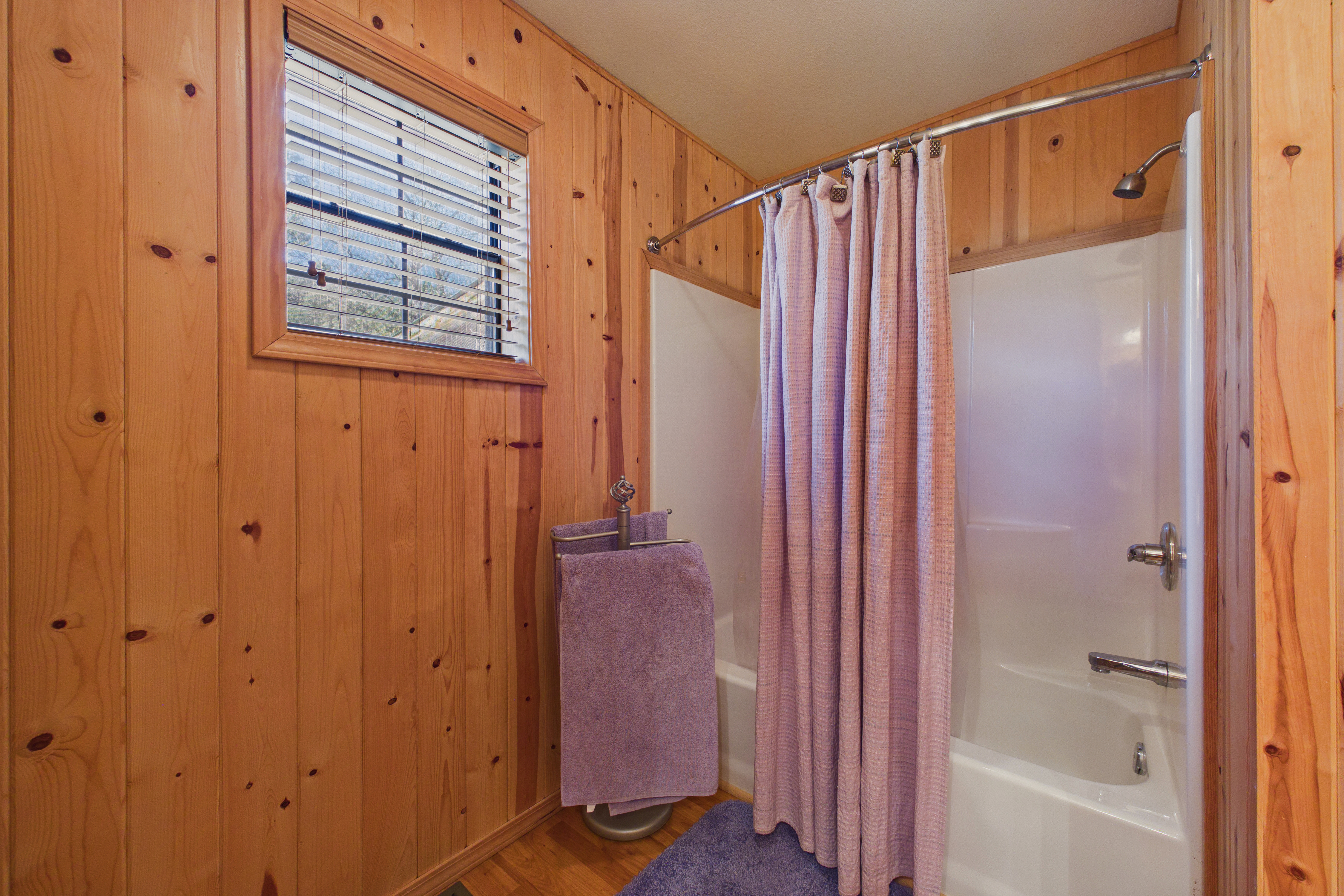 Alto, New Mexico, 88312, United States, 3 Bedrooms Bedrooms, ,2 BathroomsBathrooms,Residential,For Sale,2044418