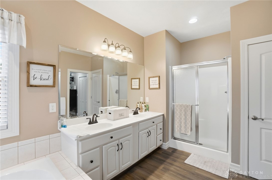 Troy, Ohio, 45373, United States, 4 Bedrooms Bedrooms, ,3 BathroomsBathrooms,Residential,For Sale,2002244