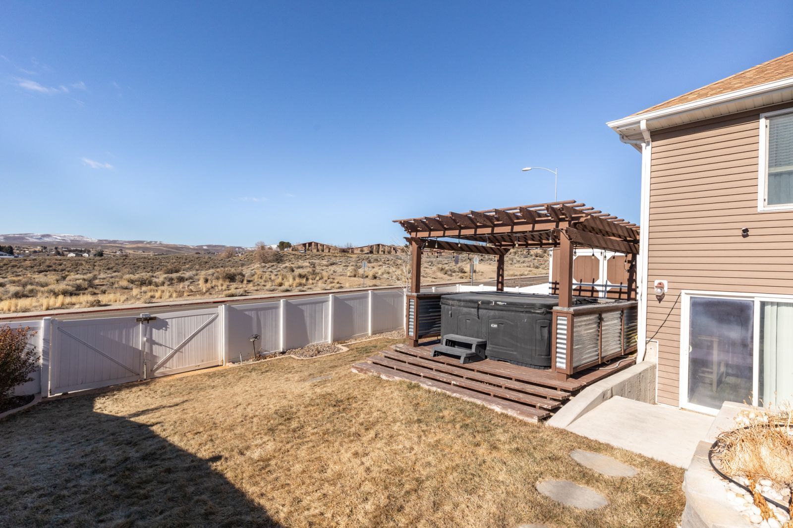 Elko, Nevada, 89801, United States, 5 Bedrooms Bedrooms, ,3 BathroomsBathrooms,Residential,For Sale,1691636
