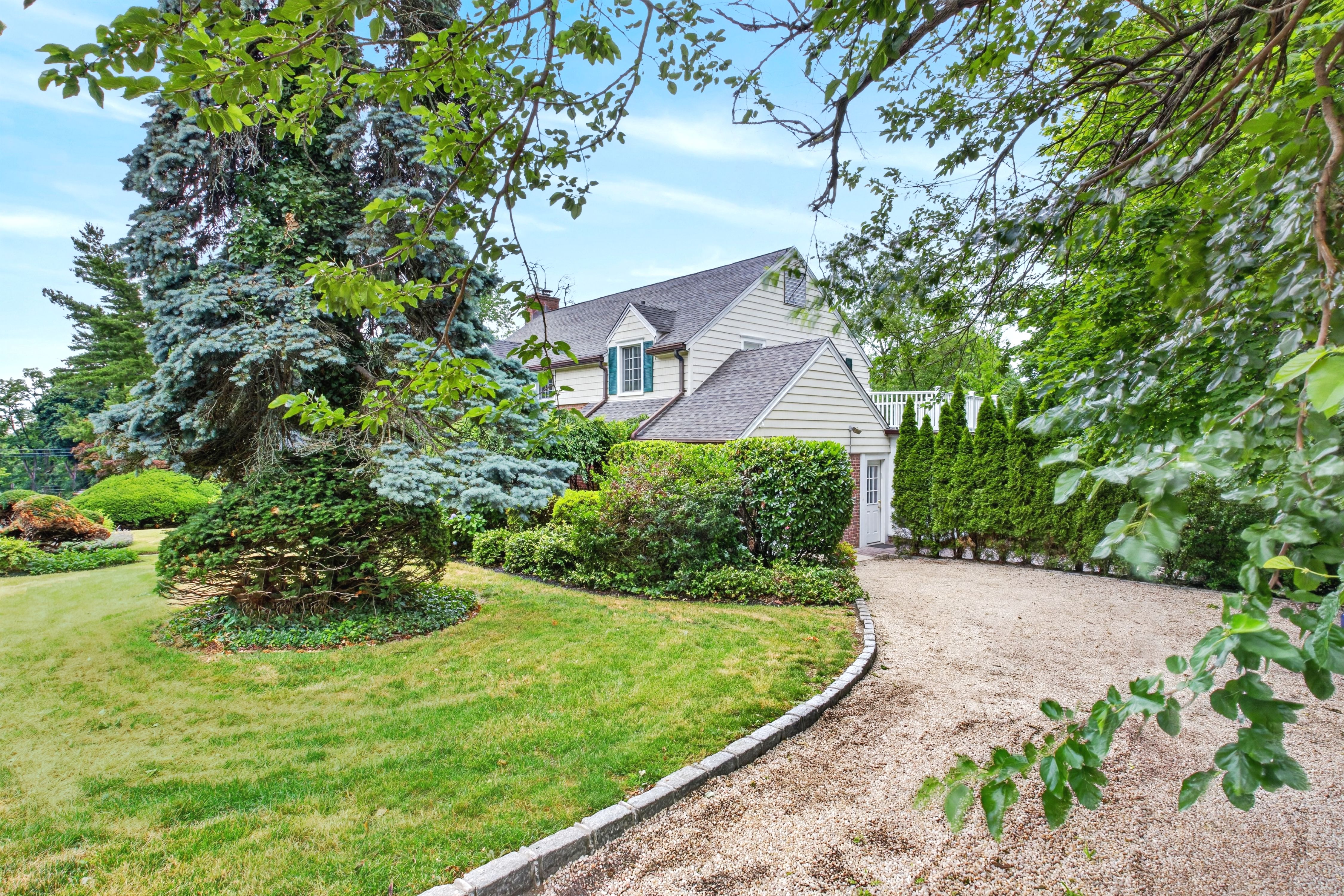  10 Ridge Drive, Port Washington, NY 11050 - 物件實景
