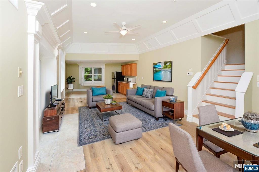 Fort Lee, New Jersey, 07024, United States, 5 Bedrooms Bedrooms, ,5 BathroomsBathrooms,Residential,For Sale,1942232