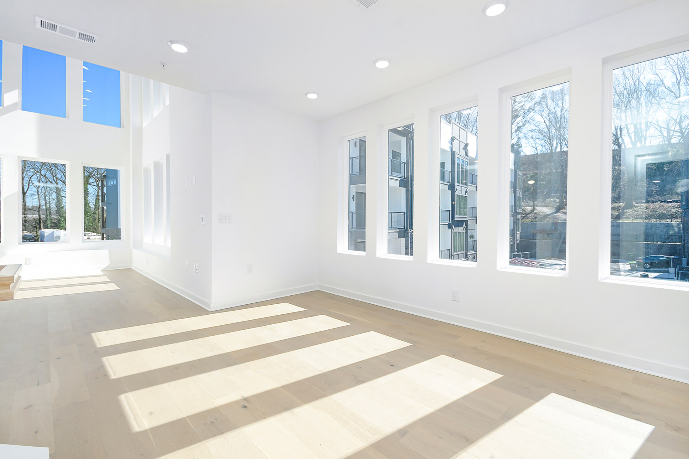  modern luxury in the heart of grant  park - 物件實景