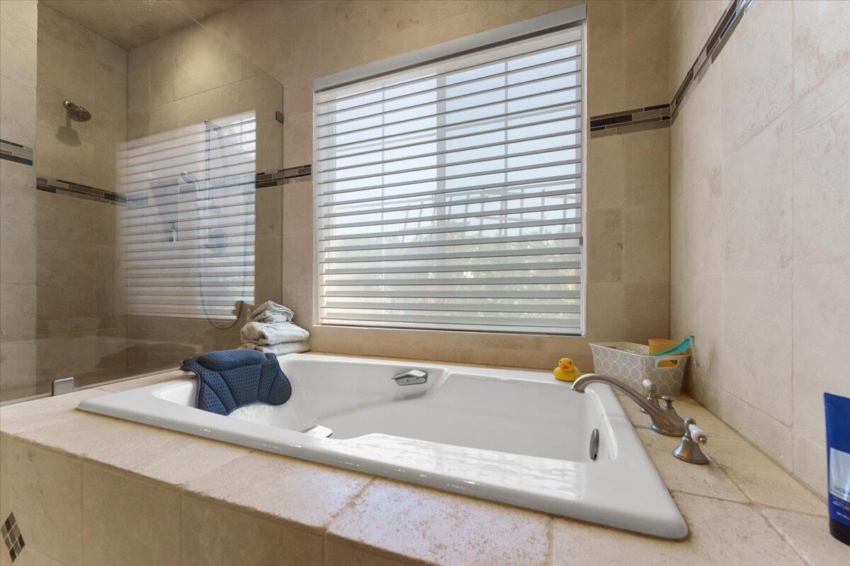 Red Bluff, California, 96080, United States, 3 Bedrooms Bedrooms, ,2 BathroomsBathrooms,Residential,For Sale,1949814