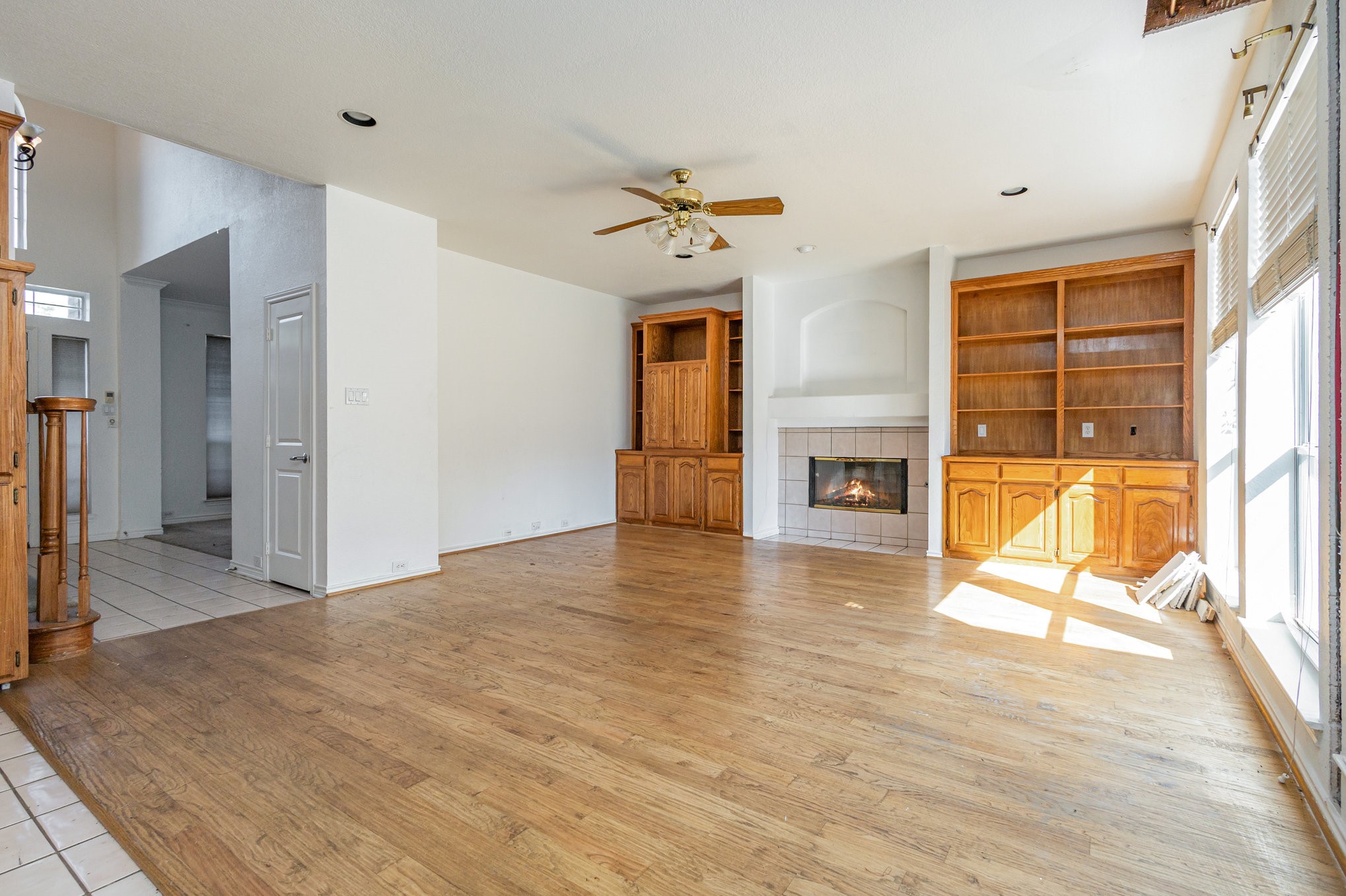 Carrollton, Texas, 75007, United States, 5 Bedrooms Bedrooms, ,3 BathroomsBathrooms,Residential,For Sale,1965546