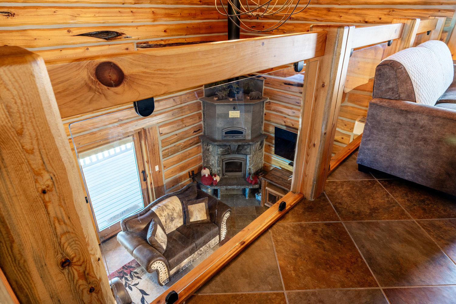 Sheridan, Wyoming, 82801, United States, 2 Bedrooms Bedrooms, ,2 BathroomsBathrooms,Residential,For Sale,1982775