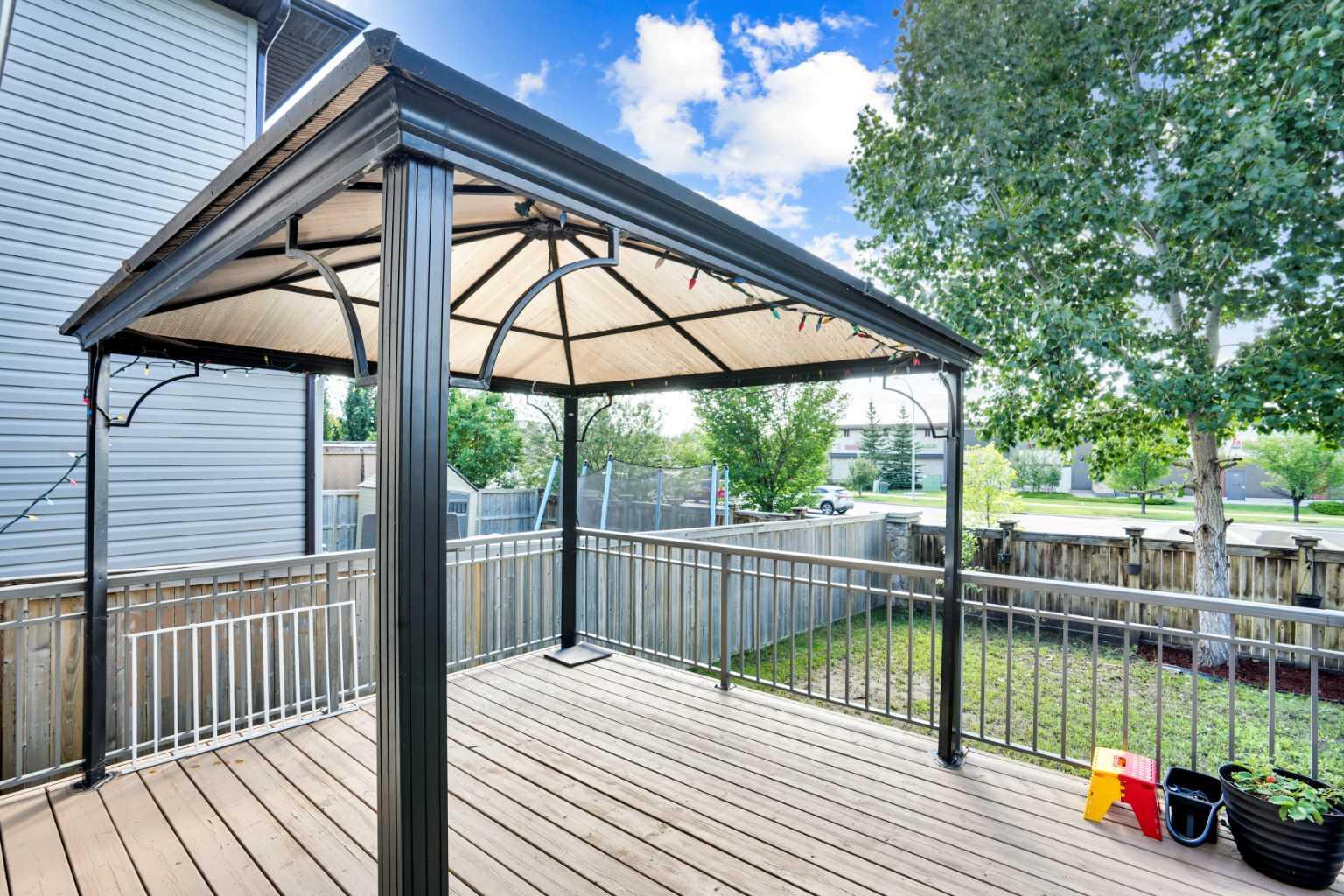 CALGARY, Alberta, T3M 0N7, CA, 4 Bedrooms Bedrooms, ,4 BathroomsBathrooms,Residential,For Sale,1908583