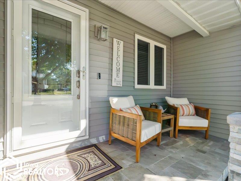 Burlington, Iowa, 52601, United States, 3 Bedrooms Bedrooms, ,3 BathroomsBathrooms,Residential,For Sale,1980074